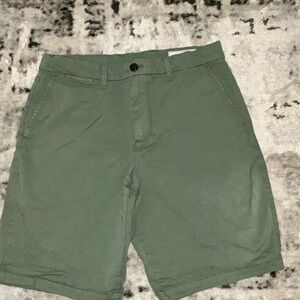 GAP Olive Green Flat-Front Chino Shorts Men’s Size 30